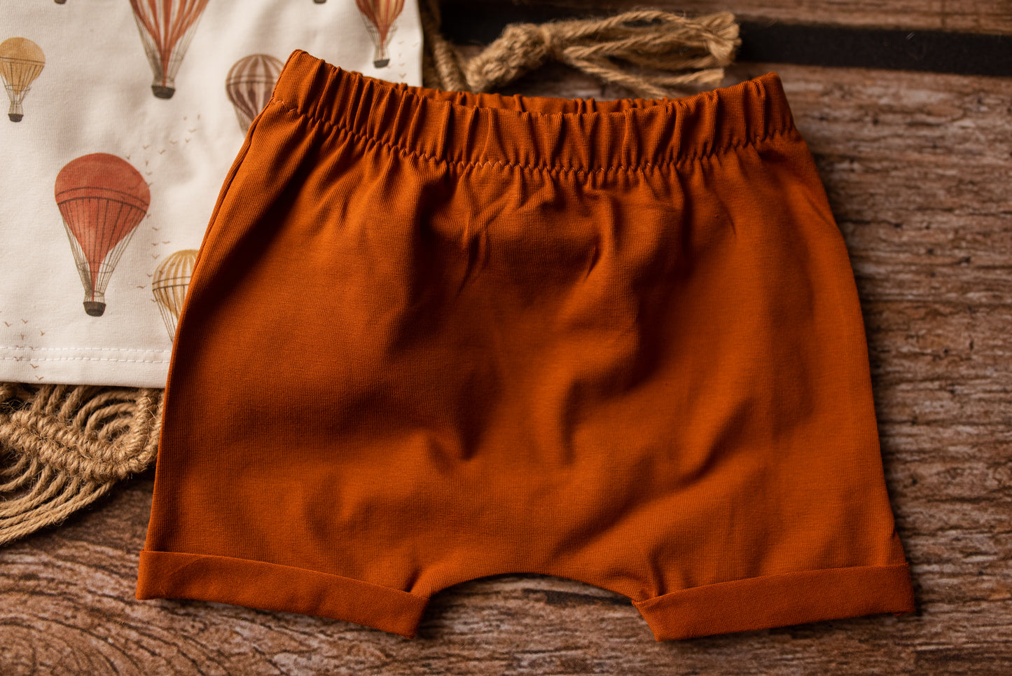 Vintage hot air balloon cotton jersey t-shirt with matching burnt ochre harem shorts set, handmade