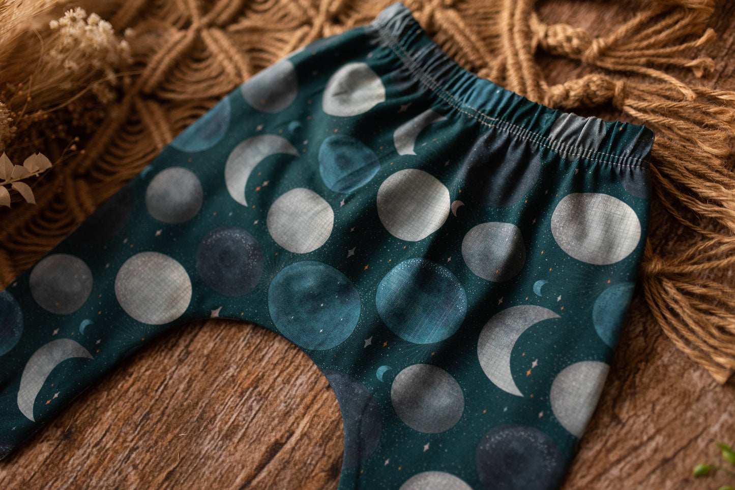 Moon & Back Harem Leggings