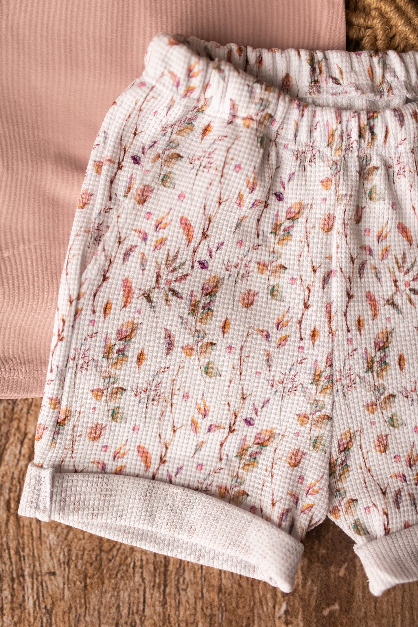 Mauve Meadow T-Shirt & Vintage Shorts Set